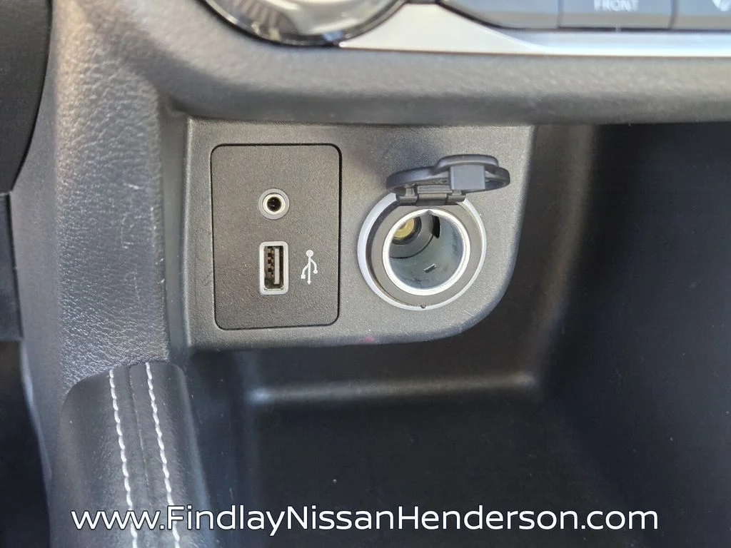 Certified Used 2020  Nissan SR image 28