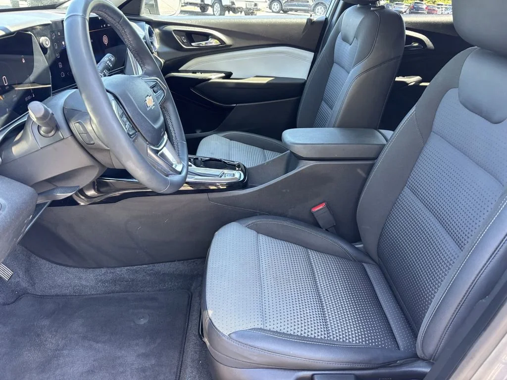 Used 2024 Sterling Gray Metallic Chevrolet LT image 16