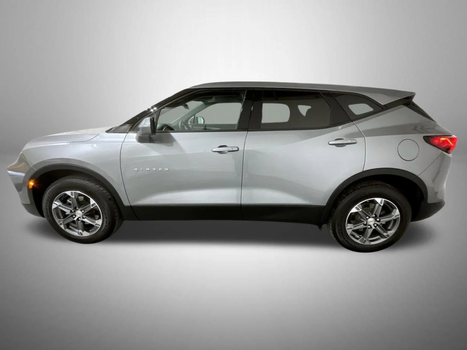 Used 2025 Gray Chevrolet LT image 24