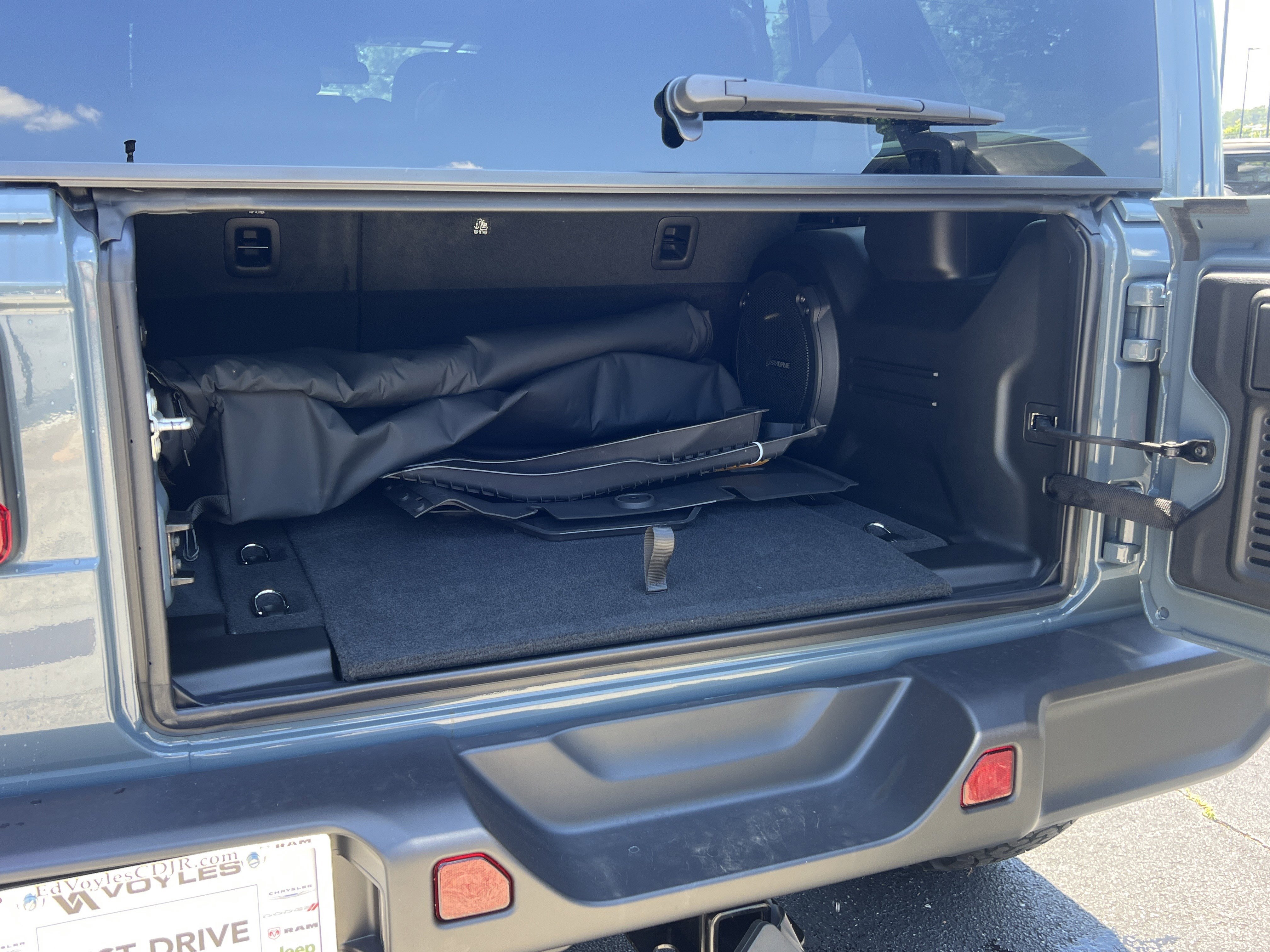 New 2026 Anvil Clearcoat Jeep Rubicon image 17