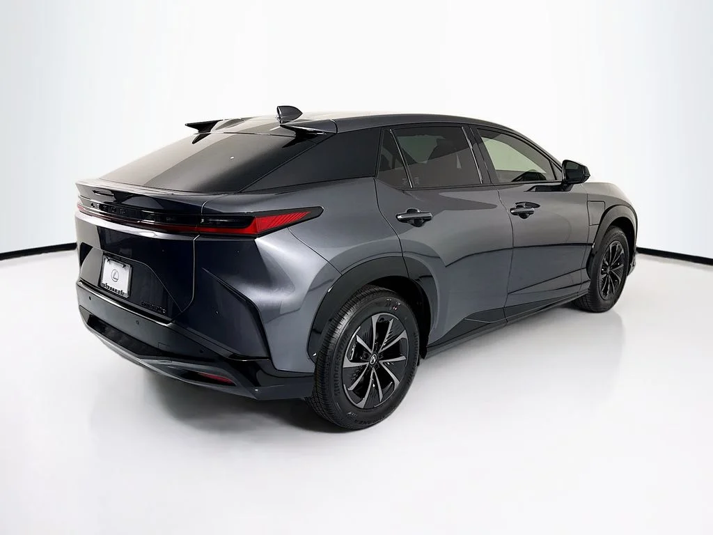 New 2026  Lexus 350e image 5