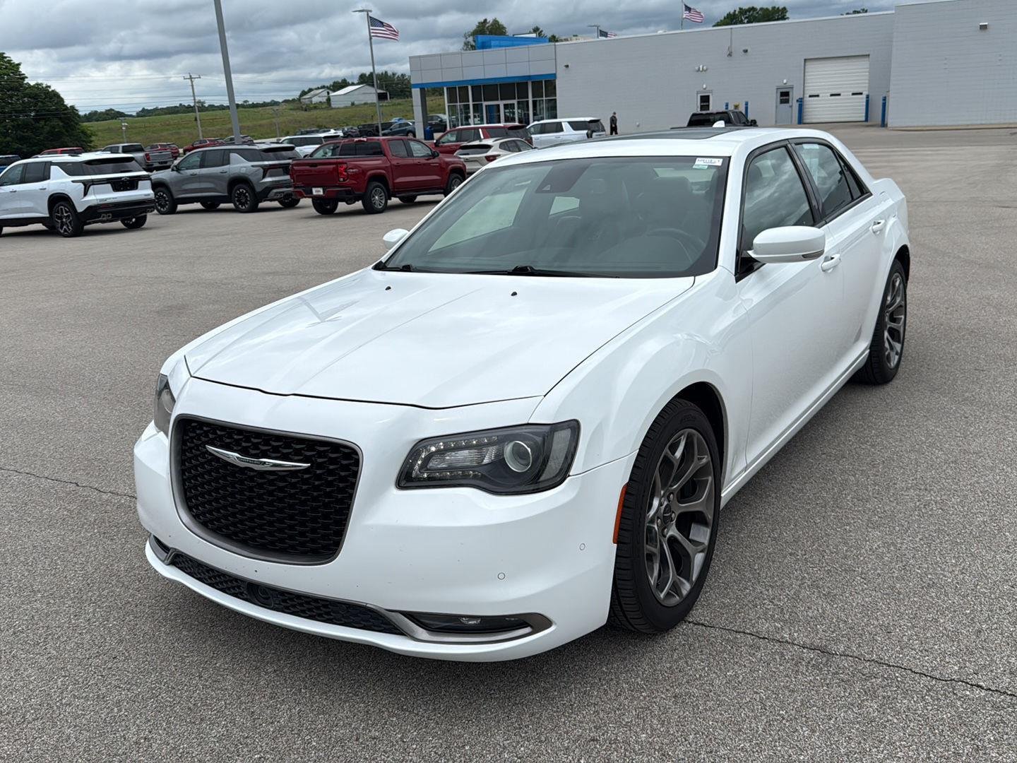 Used 2018 Bright White Clearcoat Chrysler 300S image 2
