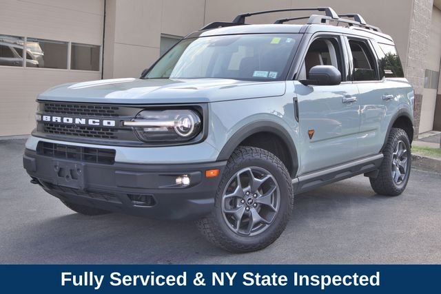 Used 2021 Green Ford Badlands image 2