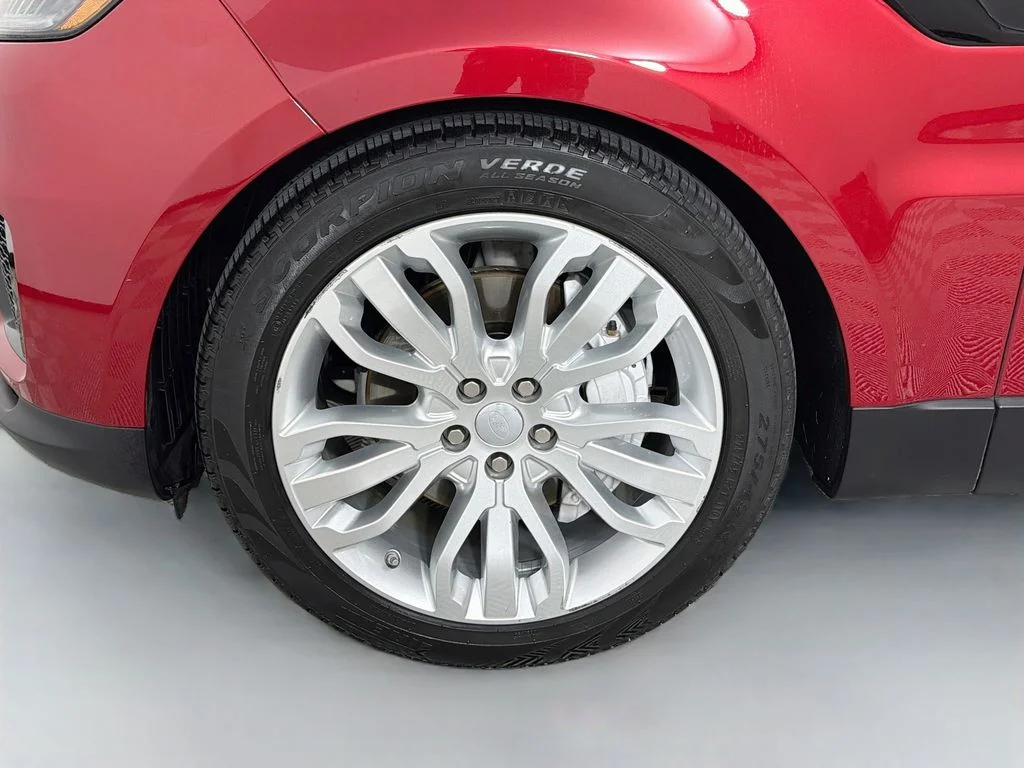 Used 2020 Firenze Red Metallic Land Rover SE image 32