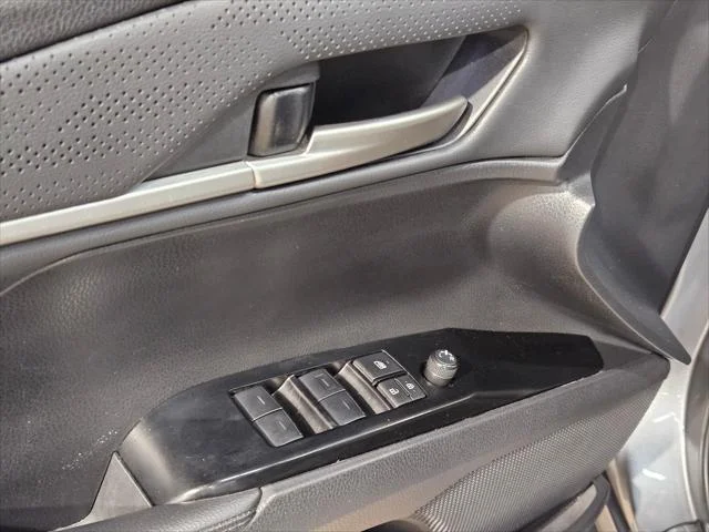 Certified Used 2025 PRECIOUS METAL Toyota  image 21
