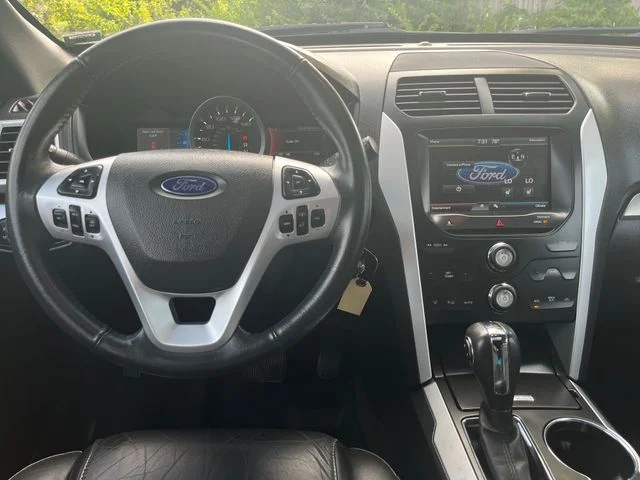 Used 2015  Ford XLT image 13