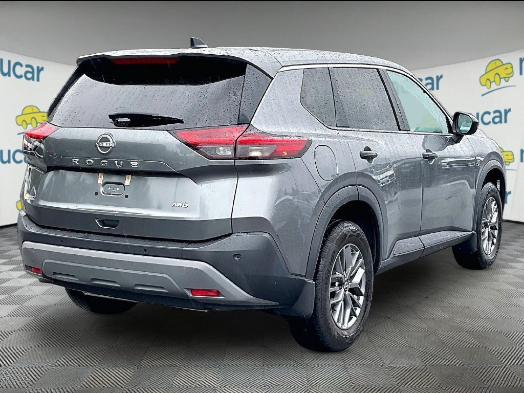 Used 2023 Gun Metallic Nissan S image 6