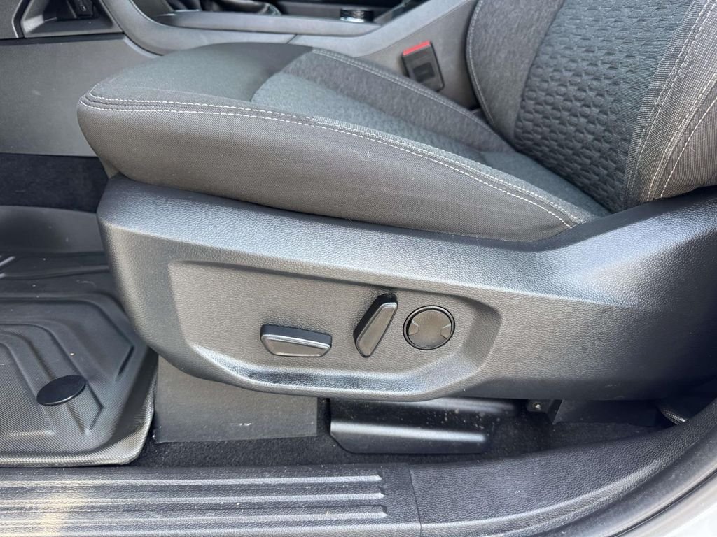 Used 2024 White Ford XLT image 18