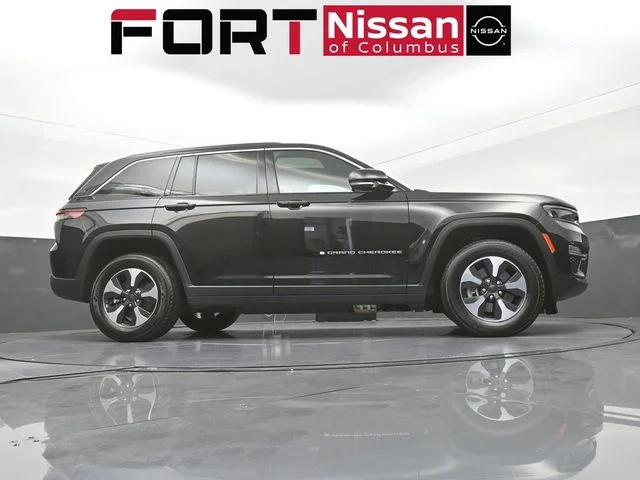 Used 2024 Black Jeep 4xe image 40