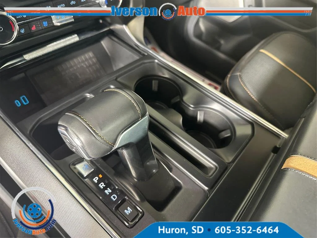 Used 2022 Star White Metallic Tri-Coat Ford Platinum image 24