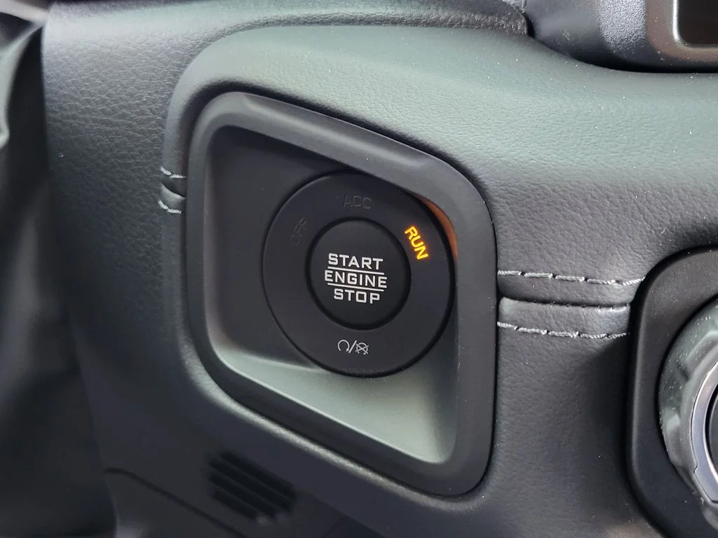 New 2026 Reign Exterior Paint Jeep Sahara image 11