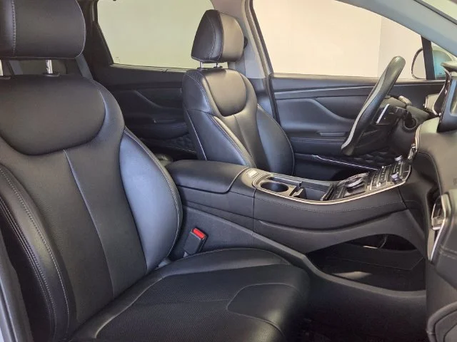 Used 2023 Silver Hyundai SEL image 14