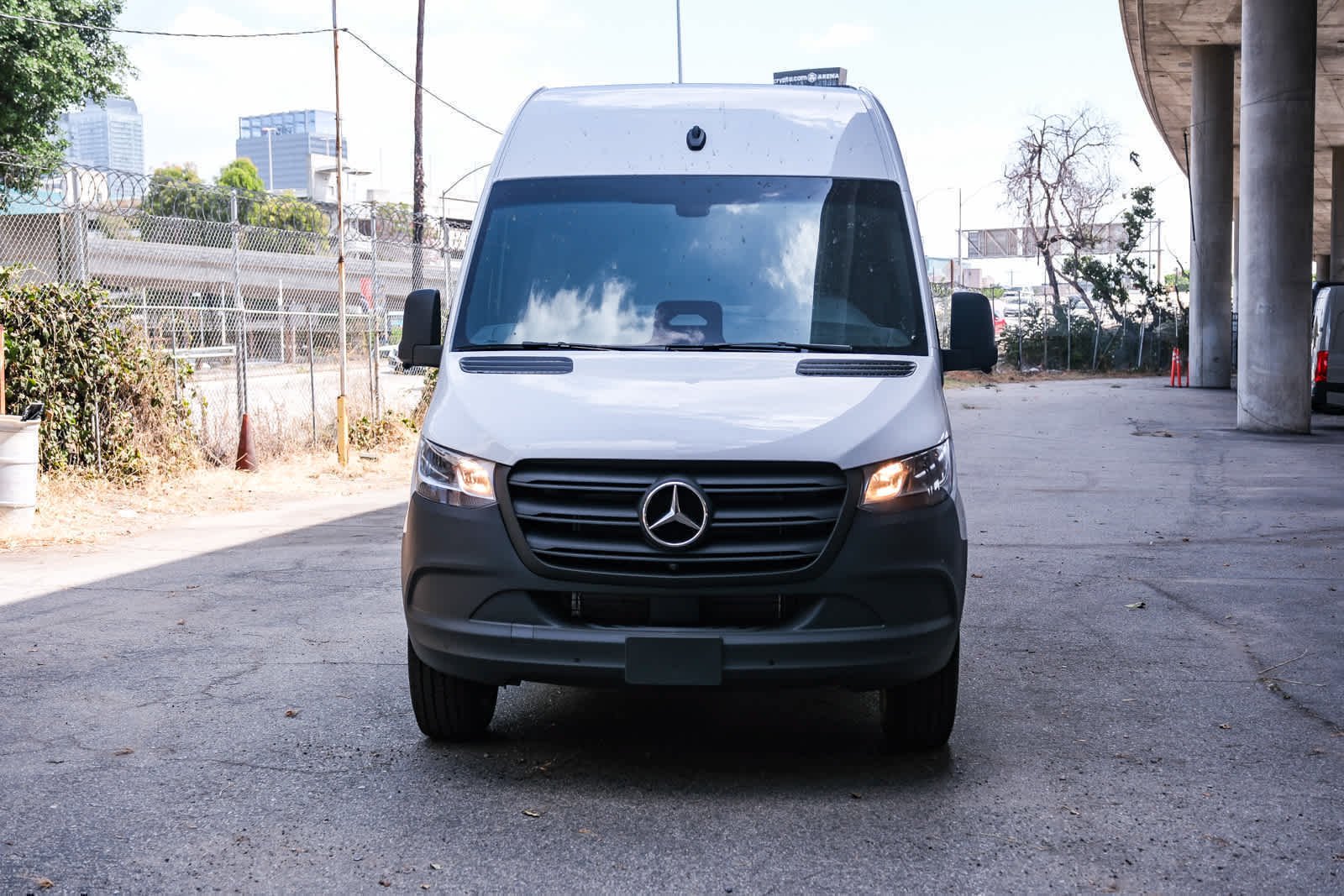 New 2026 Arctic White Mercedes-Benz Cargo 170WB High Roof RWD 2.0L I4 Diesel Turbo HO image 19