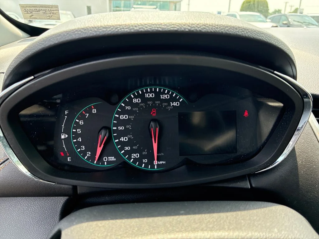Used 2021 Silver Chevrolet LT image 21