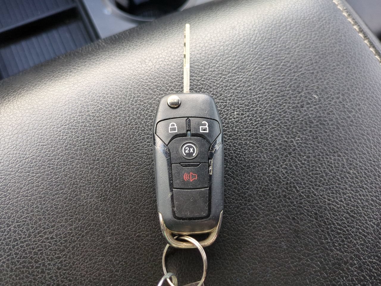 Used 2021  Ford  image 28