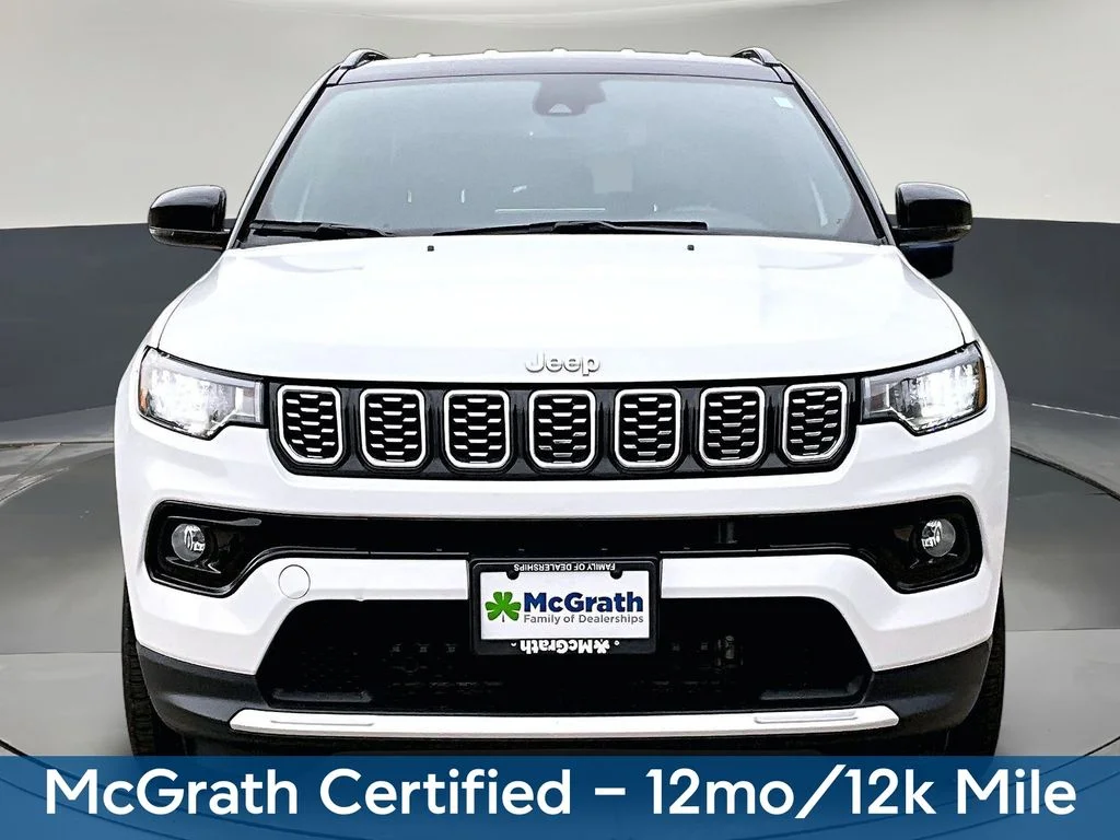 Used 2025 White Jeep Limited image 2