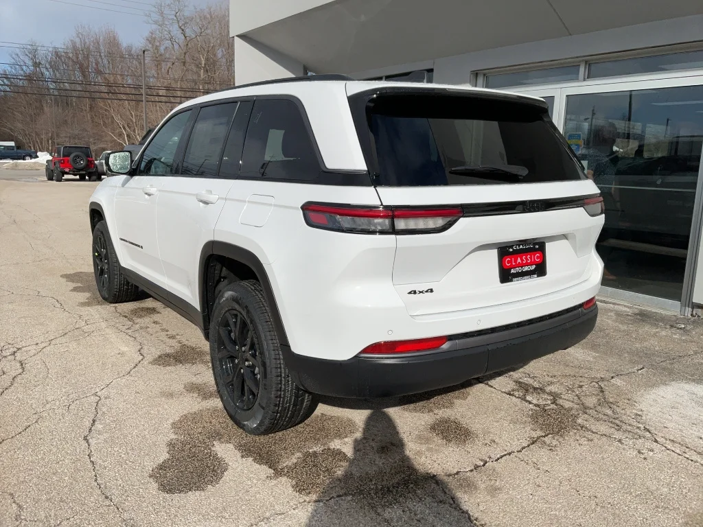 New 2026 Bright White Clearcoat Jeep Altitude 4x4 image 5