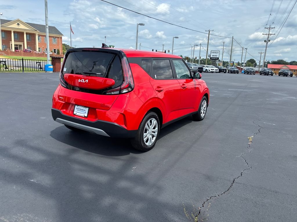 Used 2025 Red Kia LX image 5