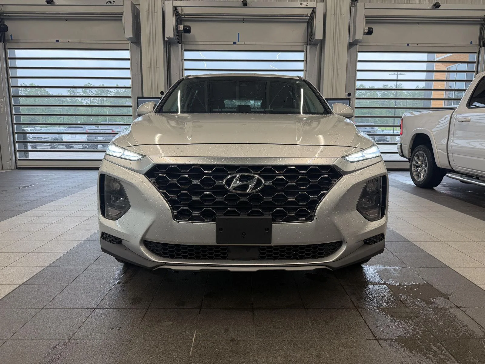 Used 2019 Symphony Silver Hyundai SE image 2