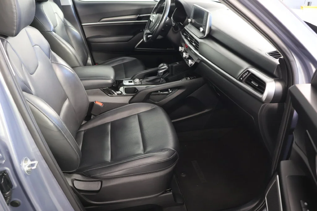 Used 2021 Silver Kia S image 25