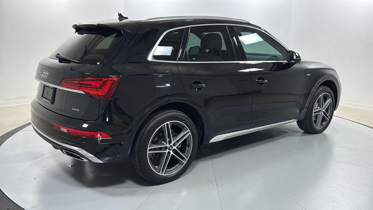 Used 2021 Black Audi 55 Premium image 5