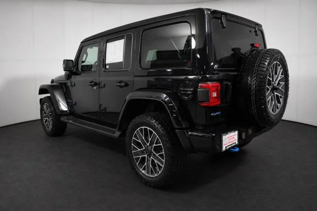 Used 2024 Black Jeep High Altitude 4xe image 6
