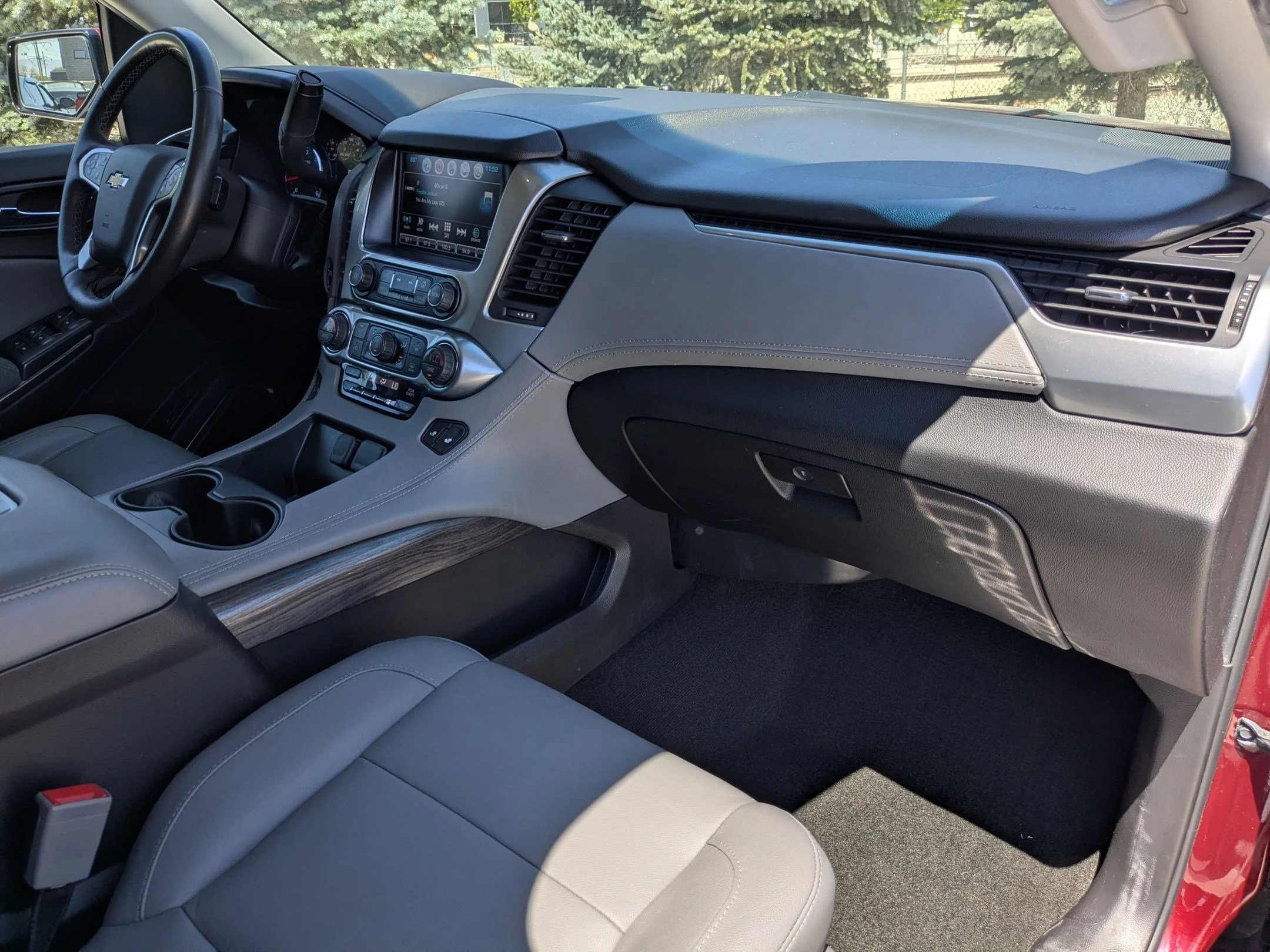 Used 2017 Siren Red Tintcoat Chevrolet LT image 31