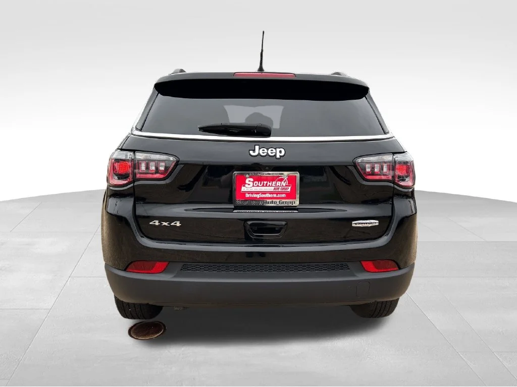 Used 2024 Black Jeep Latitude image 4