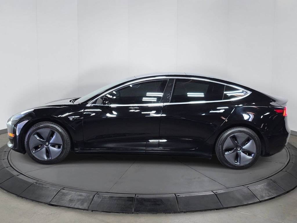 Used 2019  Tesla Standard image 2