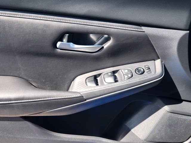 Used 2025 Blue Nissan SV image 23
