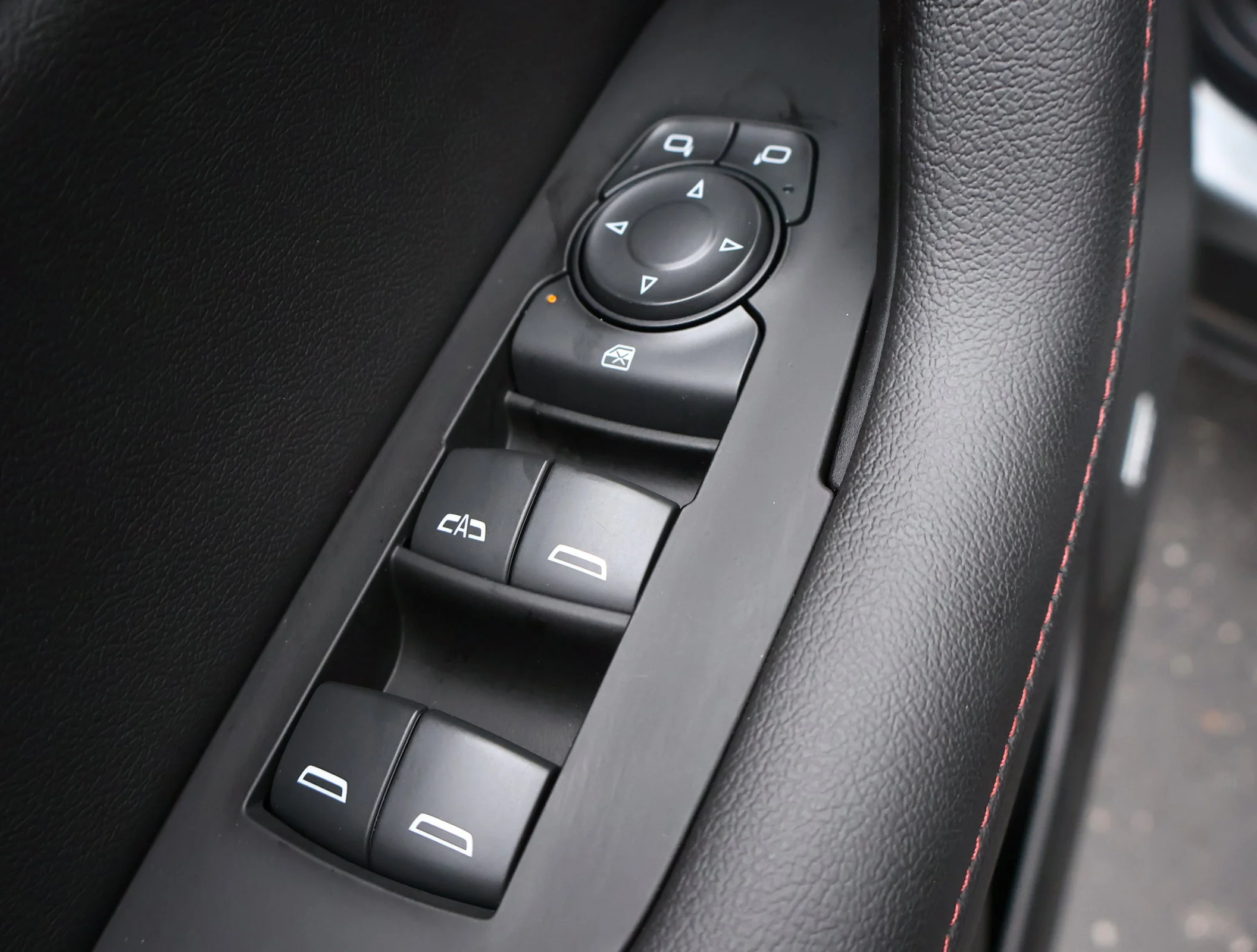Used 2023 Sterling Gray Metallic Chevrolet RS image 8