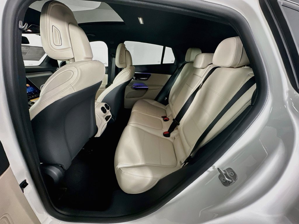 New 2027 Polar White Mercedes-Benz GLC 300 Coupe image 58