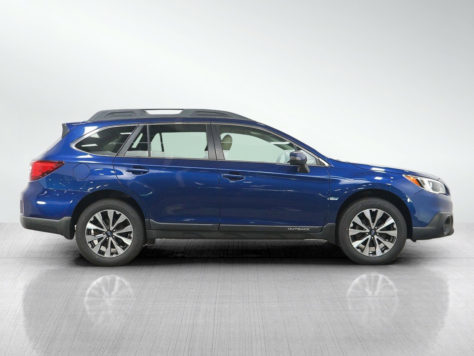 Used 2016 Lapis Blue Pearl Subaru 2.5i image 6