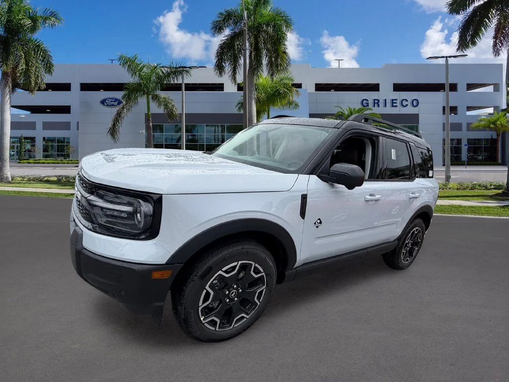 New 2026 Space White Metallic Ford Outer Banks® image 3
