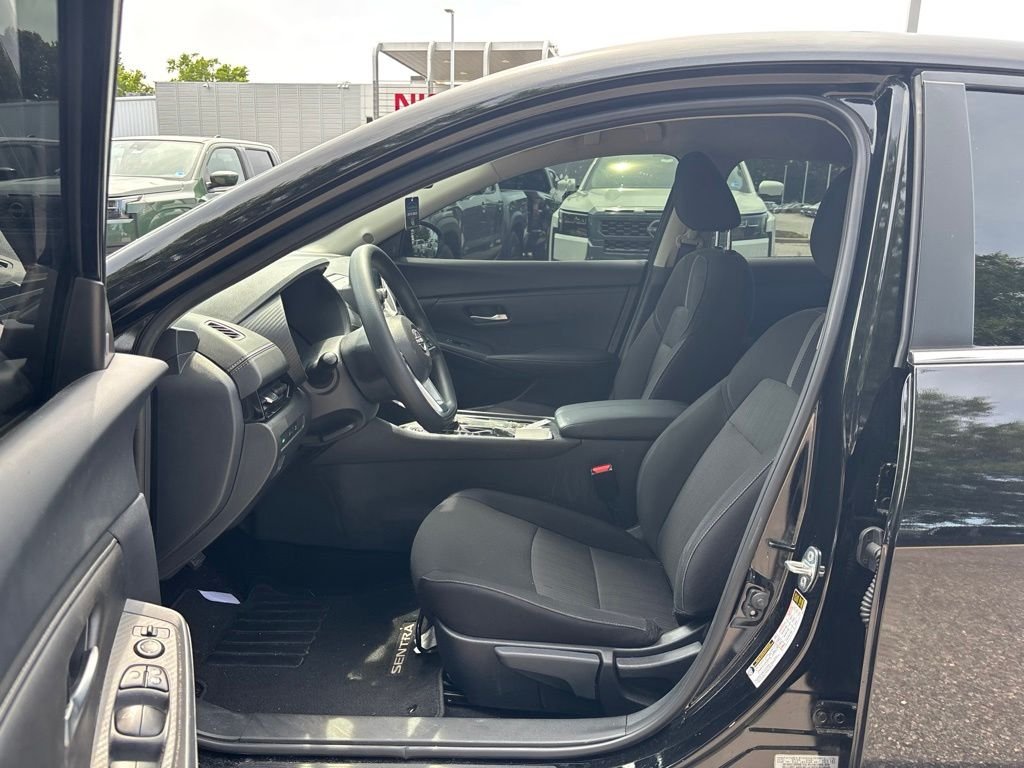 Used 2025 Black Nissan SV image 2