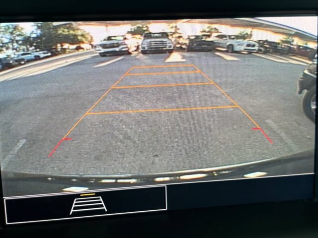 Used 2024 Ebony Twilight Metallic GMC SLE image 10