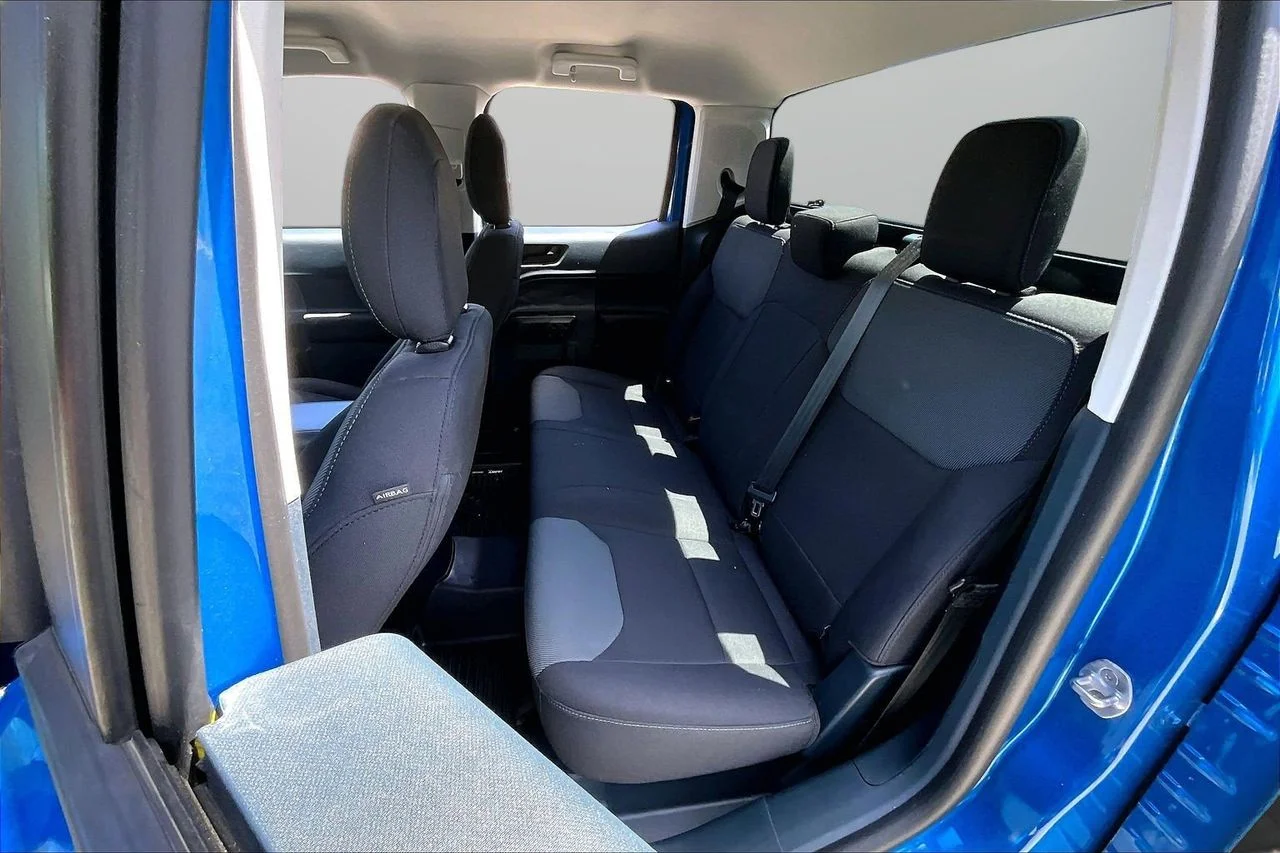 Used 2022 Blue Ford XL image 21