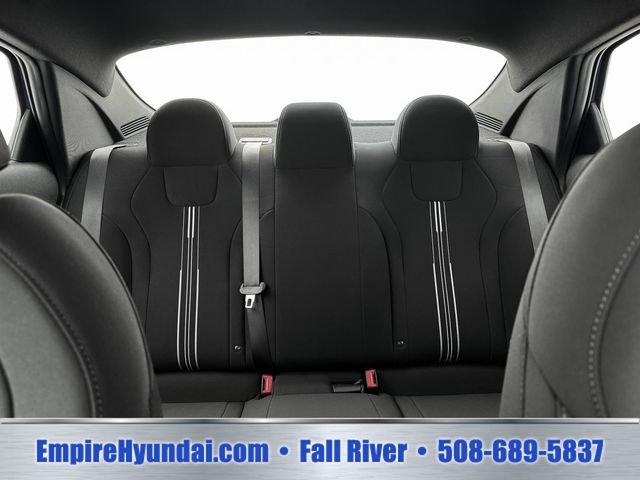2025 Hyundai Elantra SEL - Photo 16