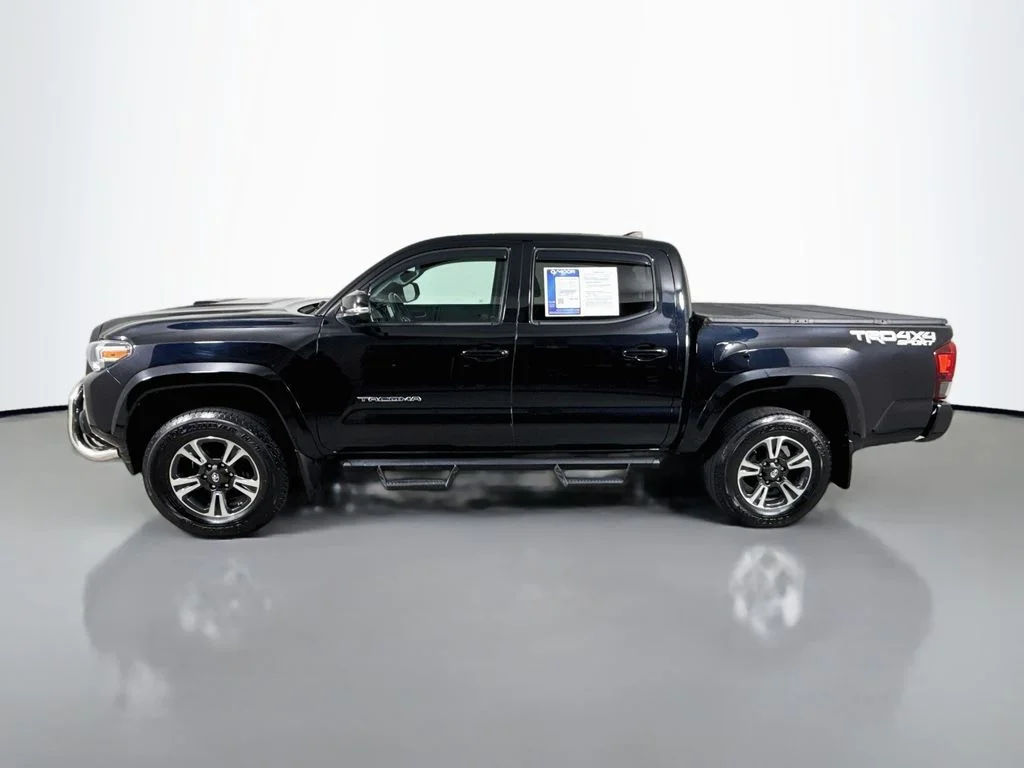 Used 2018 Midnight Black Metallic Toyota TRD Sport image 10
