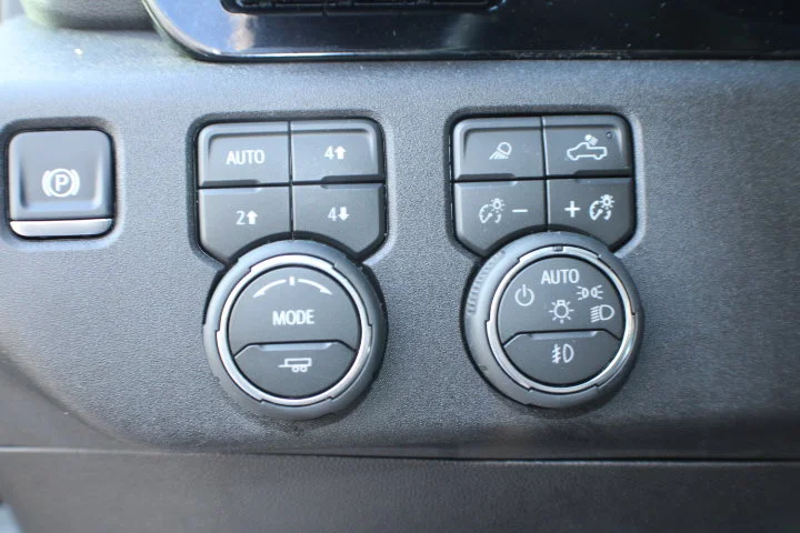 Used 2026 Summit White Chevrolet LTZ image 7