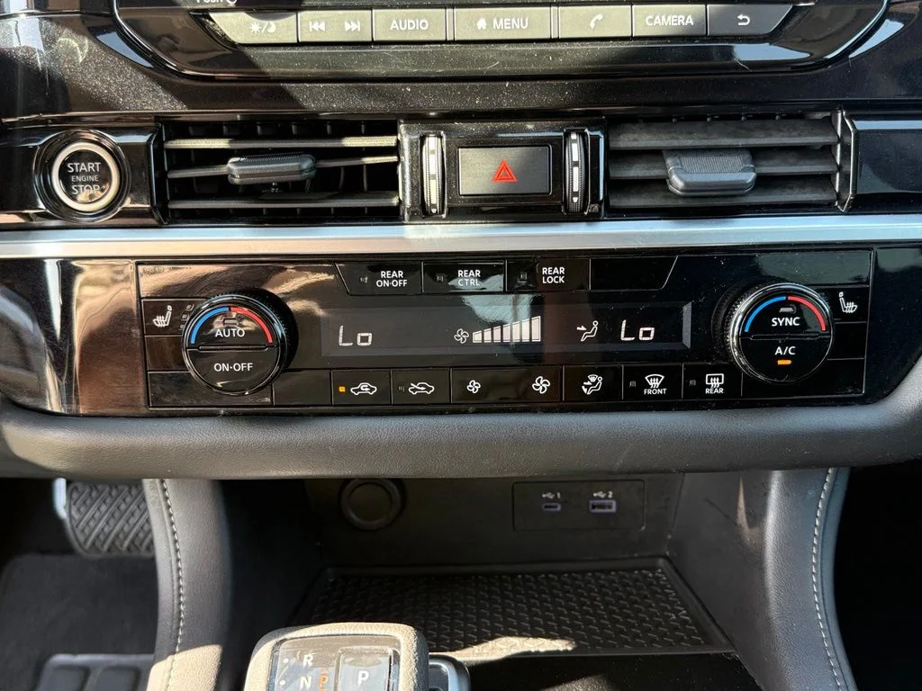 Used 2024 Gray Nissan SV image 25