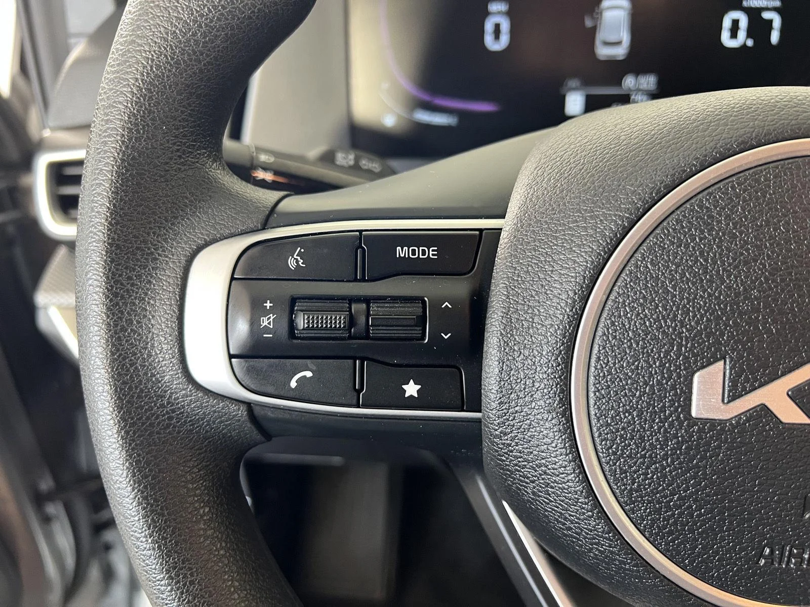 Used 2023 Steel Gray Kia LX image 15