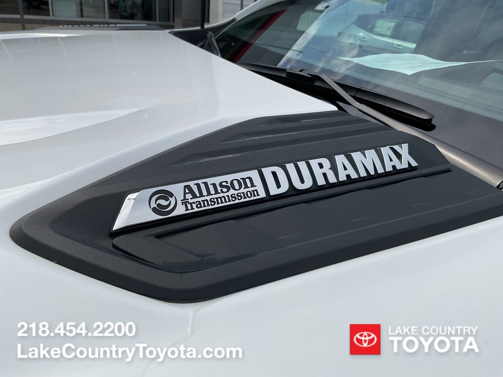 Used 2024 White Chevrolet ZR2 image 10