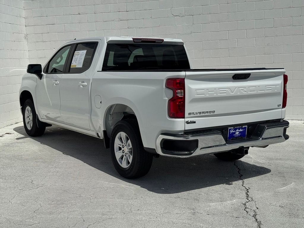 Used 2025 White Chevrolet LT image 11