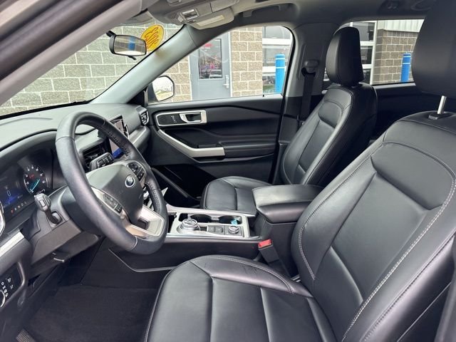 Used 2023 Silver Ford XLT image 14