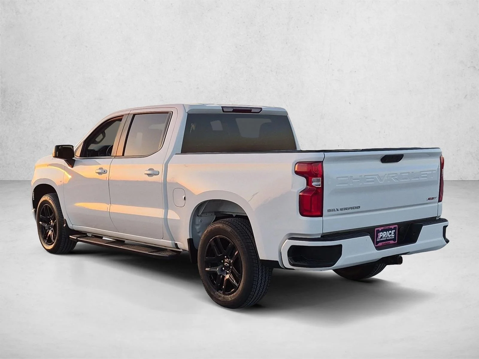 Used 2023 Summit White Chevrolet RST image 8