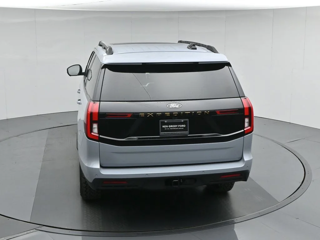 New 2026 Glacier Gray Metallic Tri-Coat Ford Tremor image 45