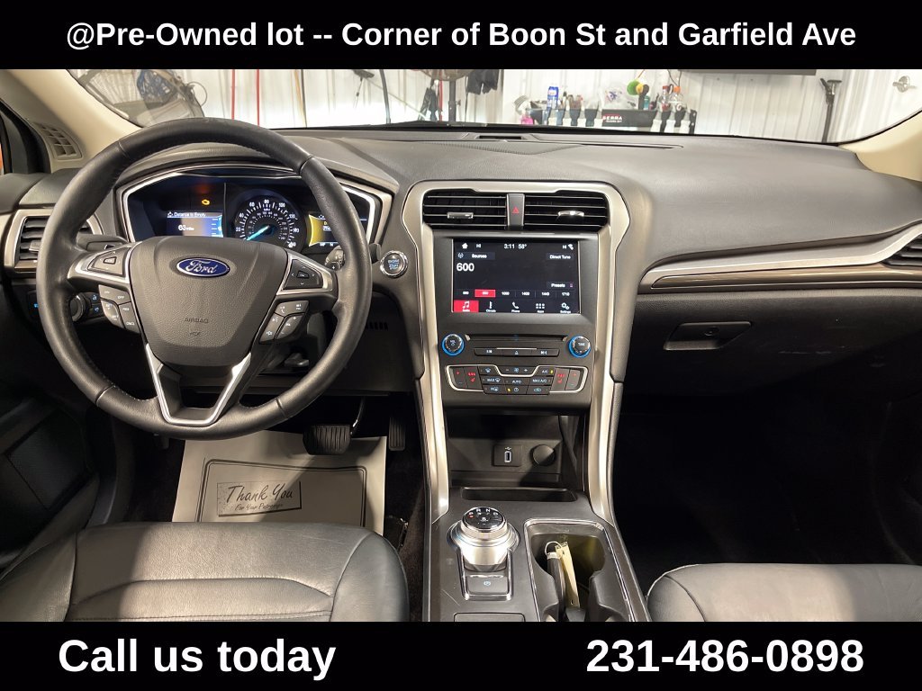 Used 2017 Black Ford SE image 18