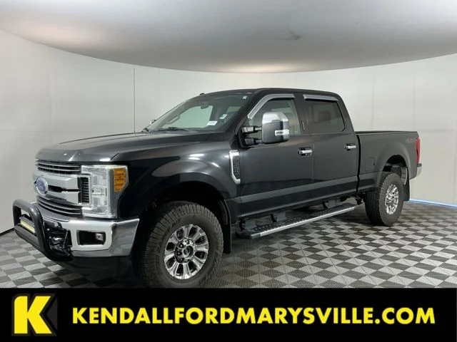 Used 2017 Shadow Black Ford XLT image 1