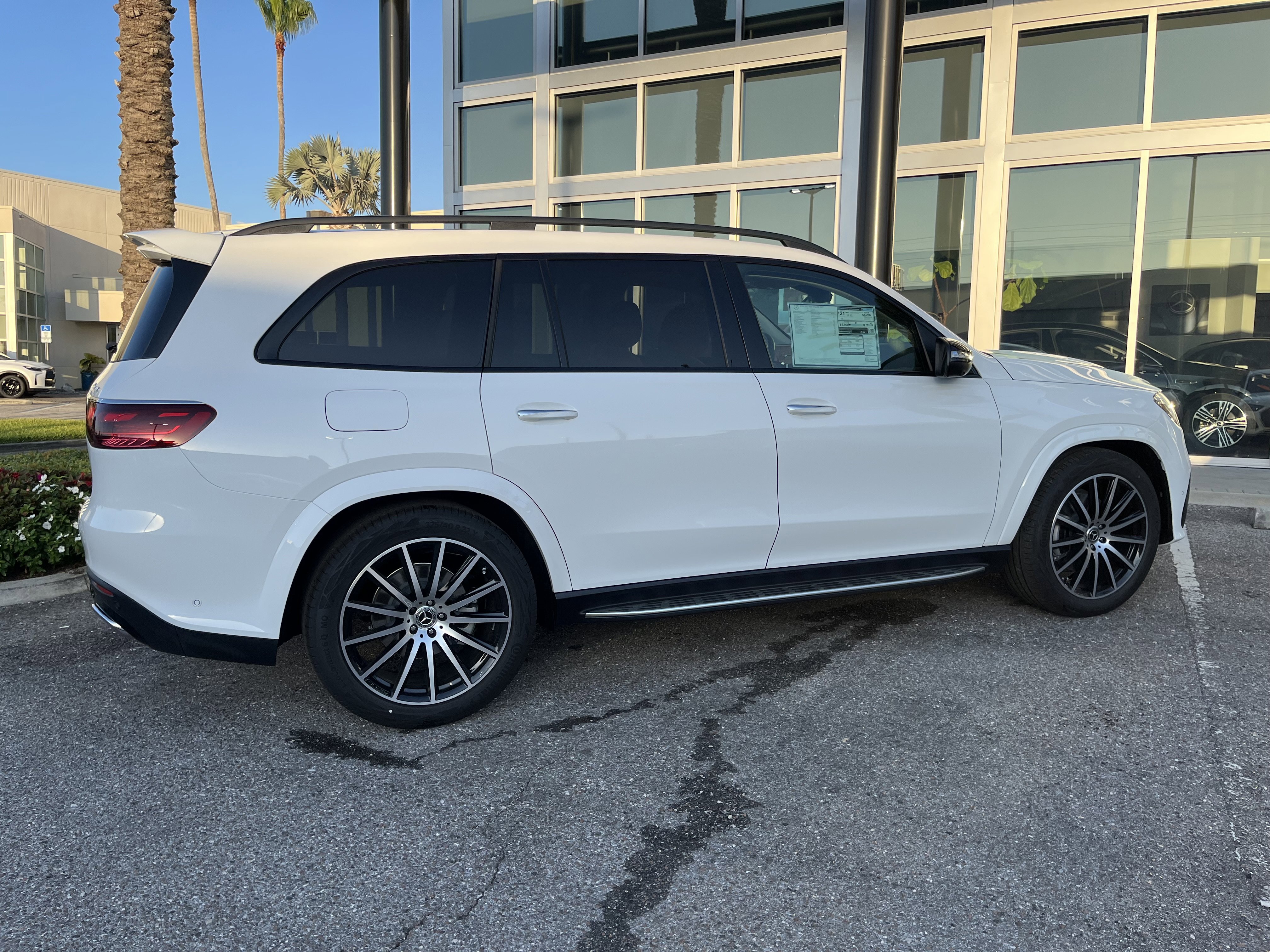 New 2026 Polar White Mercedes-Benz GLS 450 image 7